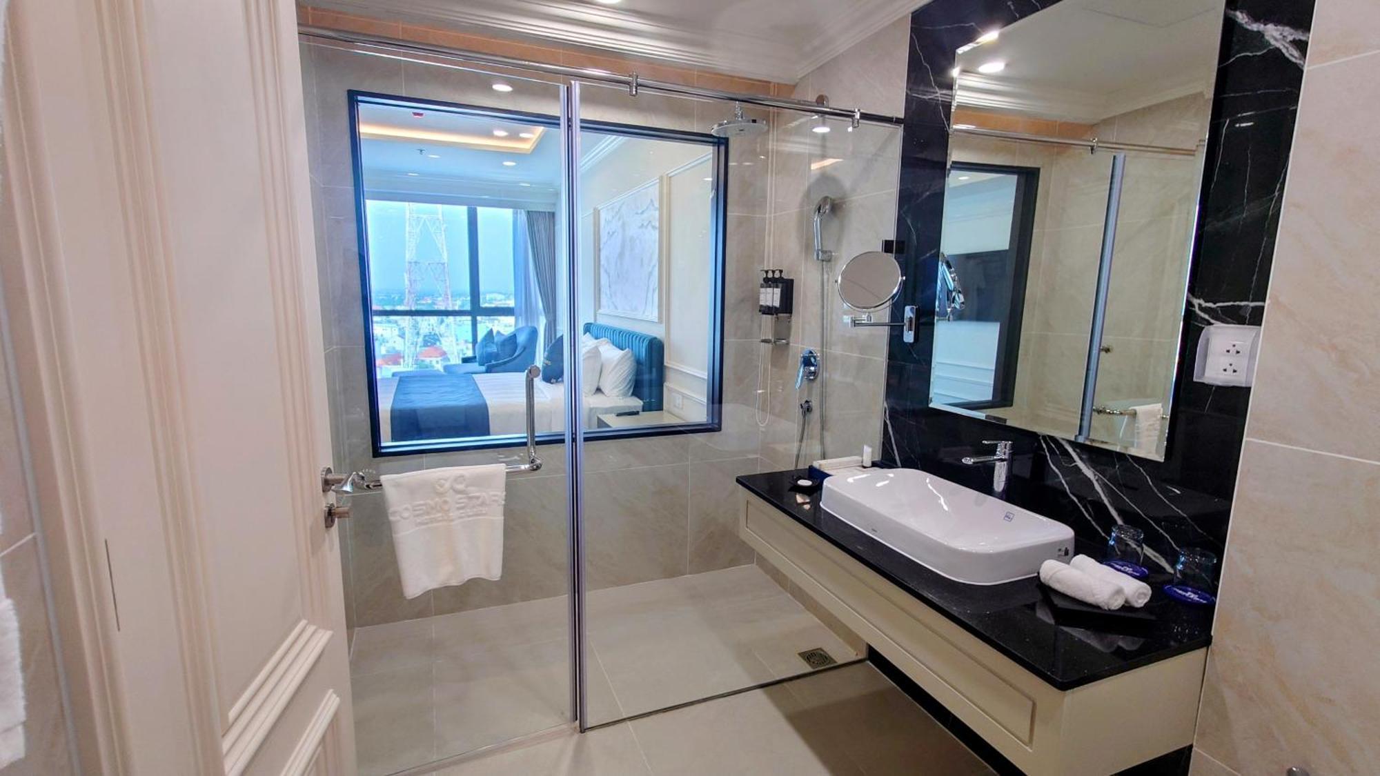 Cosmo Stars Hotel Bac Lieu 외부 사진